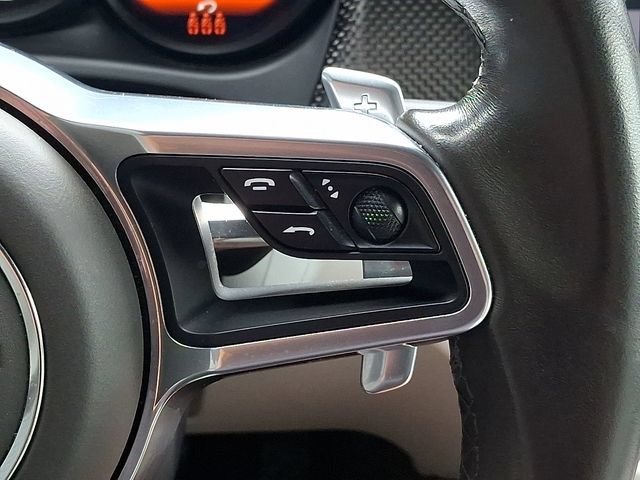 Certified 2021 Porsche Macan Turbo AWD/4WD image 26