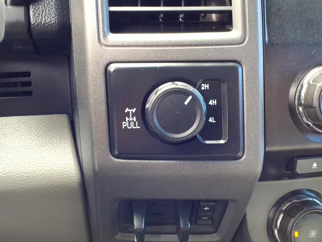 Used 2018 Ford F250 XL w/ Power Equipment Group AWD/4WD image 25