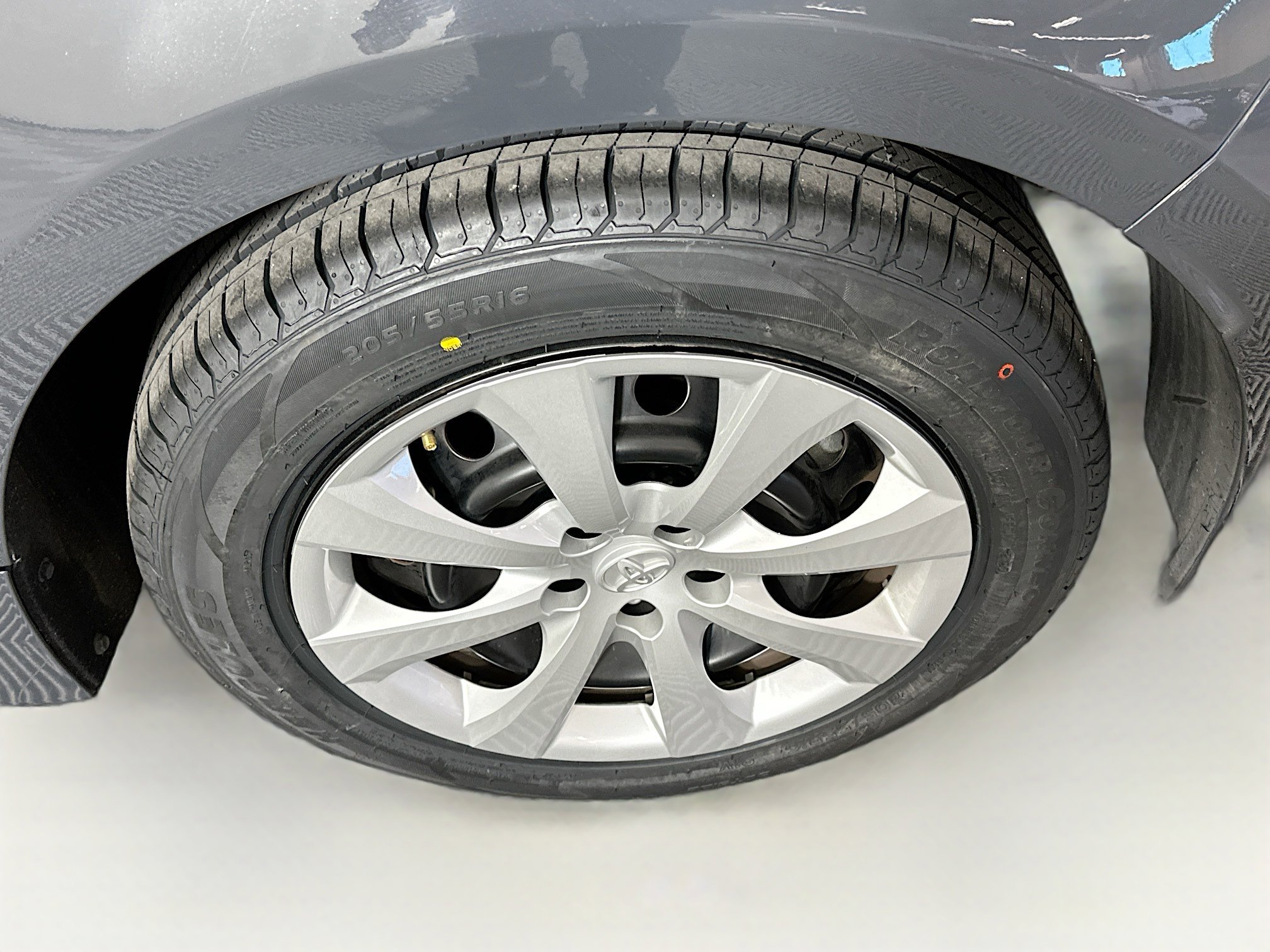 Used 2024 Toyota Corolla LE image 11