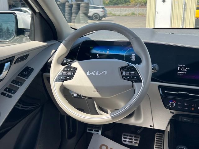 Certified 2024 Kia Niro Wave w/ Wave Preserve Package FWD image 14