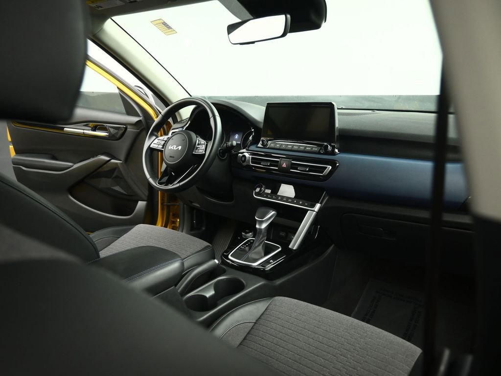 Certified 2022 Kia Seltos S image 67
