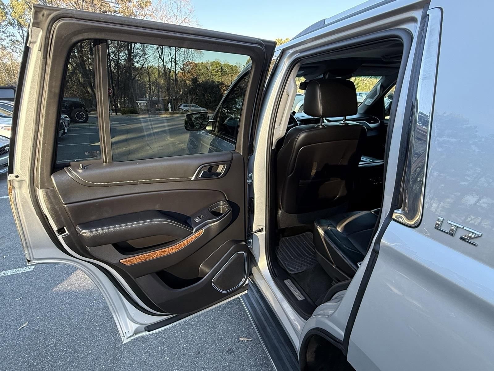 Used 2015 Chevrolet Tahoe LTZ image 22