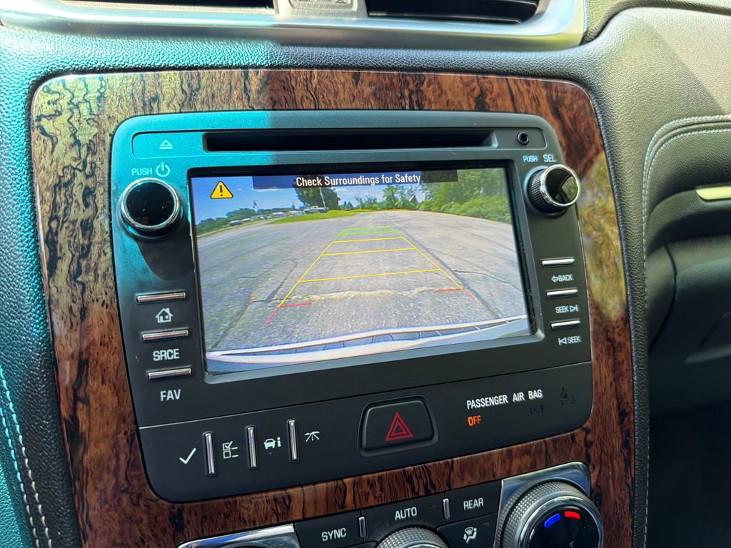 Used 2013 Chevrolet Traverse LT FWD image 18
