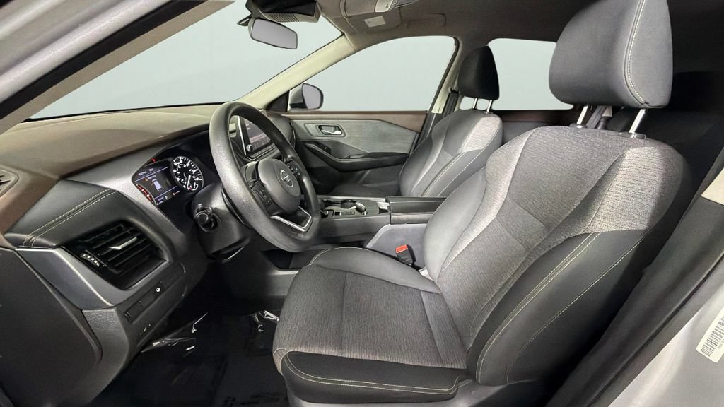 Used 2021 Nissan Rogue SV FWD image 17