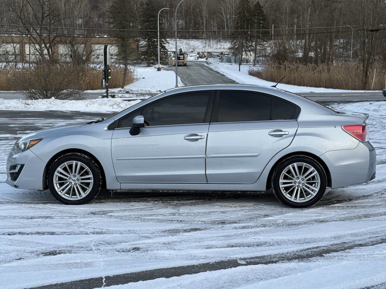 Used 2016 Subaru Impreza 2.0i Premium AWD/4WD image 9