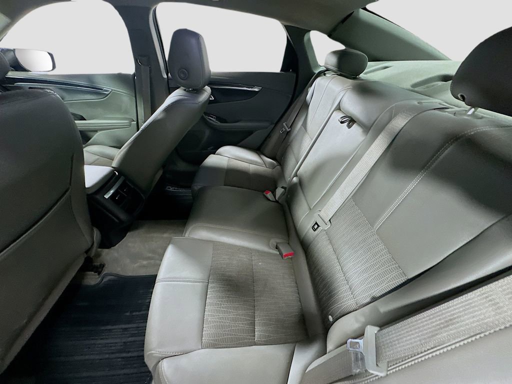 Used 2015 Chevrolet Impala LT image 19