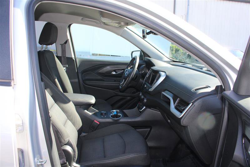 Used 2022 GMC Terrain SLE w/ Driver Convenience Package image 13