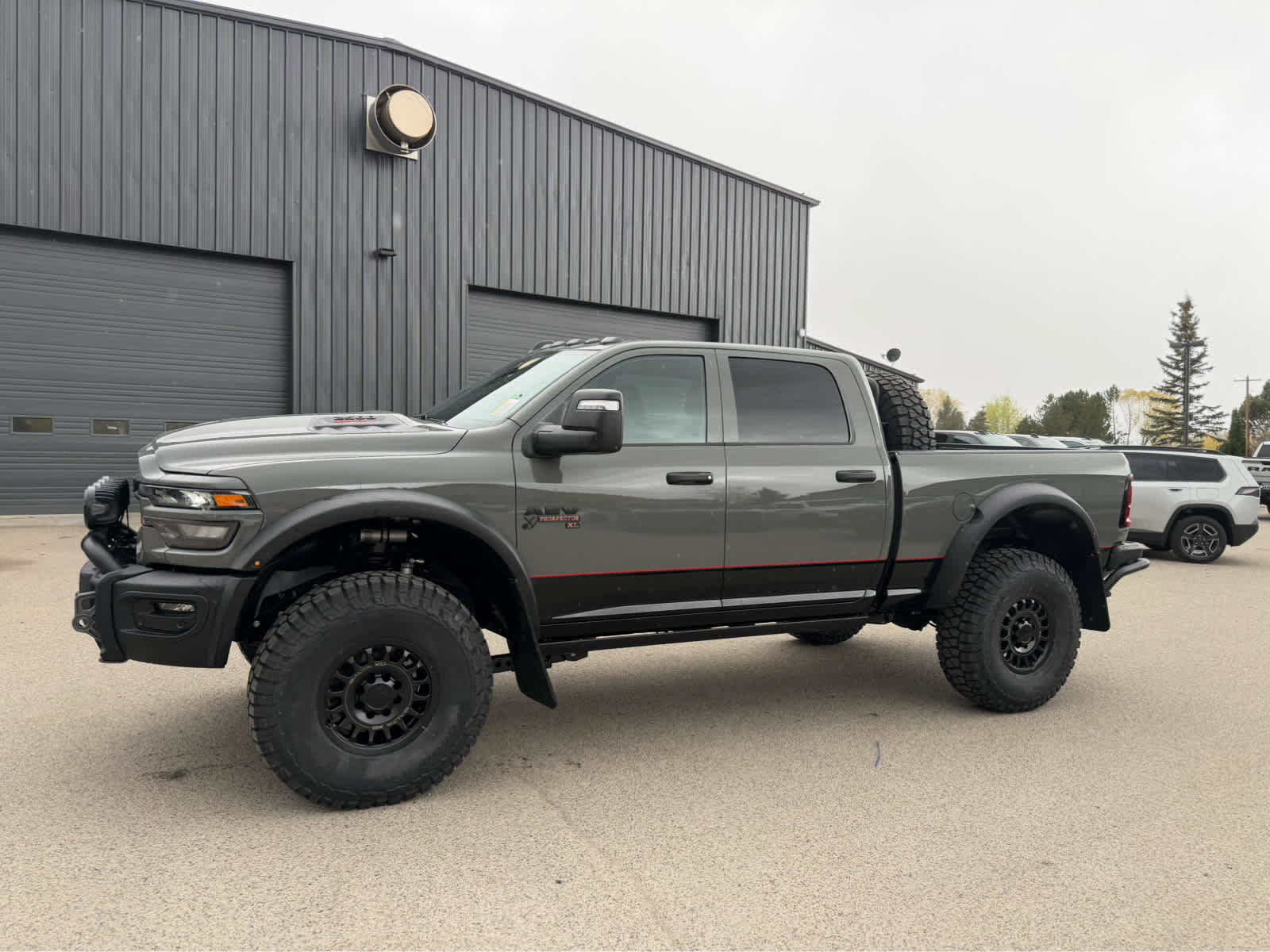 New 2026 RAM 2500 Tradesman AWD/4WD image 2