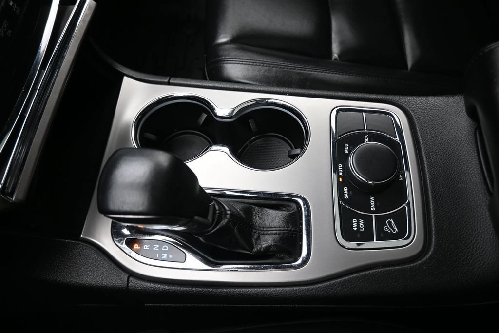 Used 2021 Jeep Grand Cherokee Limited AWD/4WD image 23