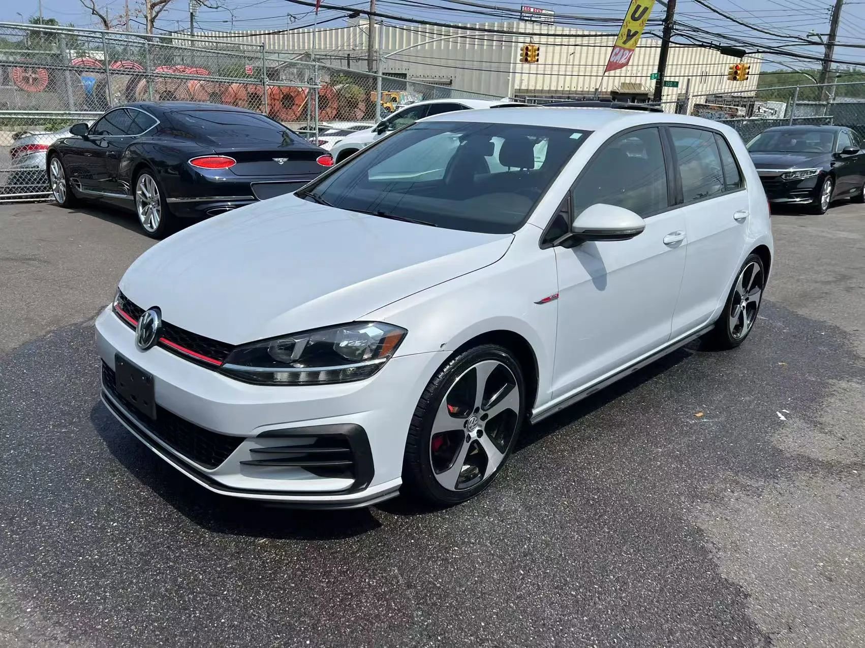 Used 2018 Volkswagen GTI S image 2