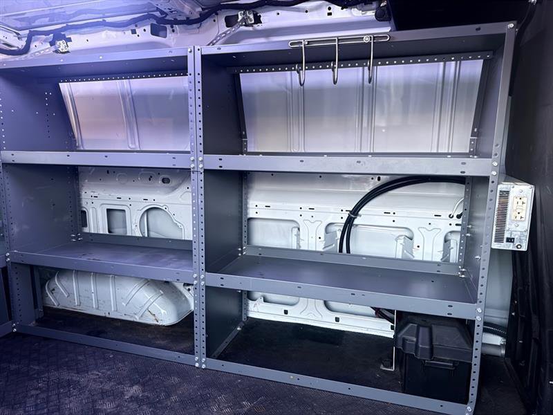Used 2016 Ford Transit 250 130 Low Roof RWD image 18