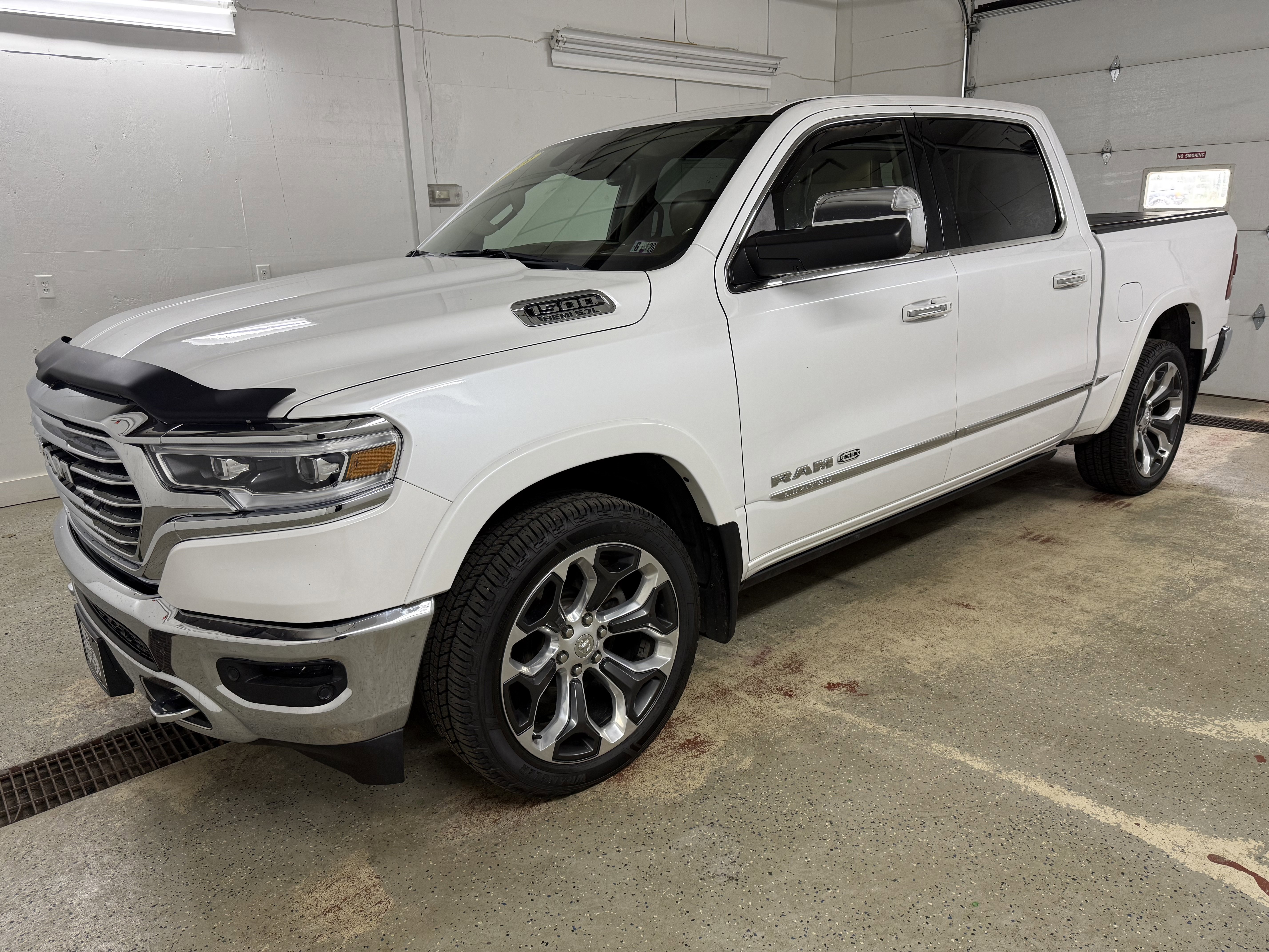 Used 2019 RAM 1500 Limited image 3