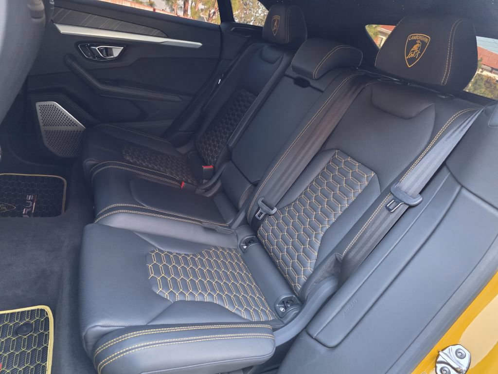 Used 2019 Lamborghini Urus image 28
