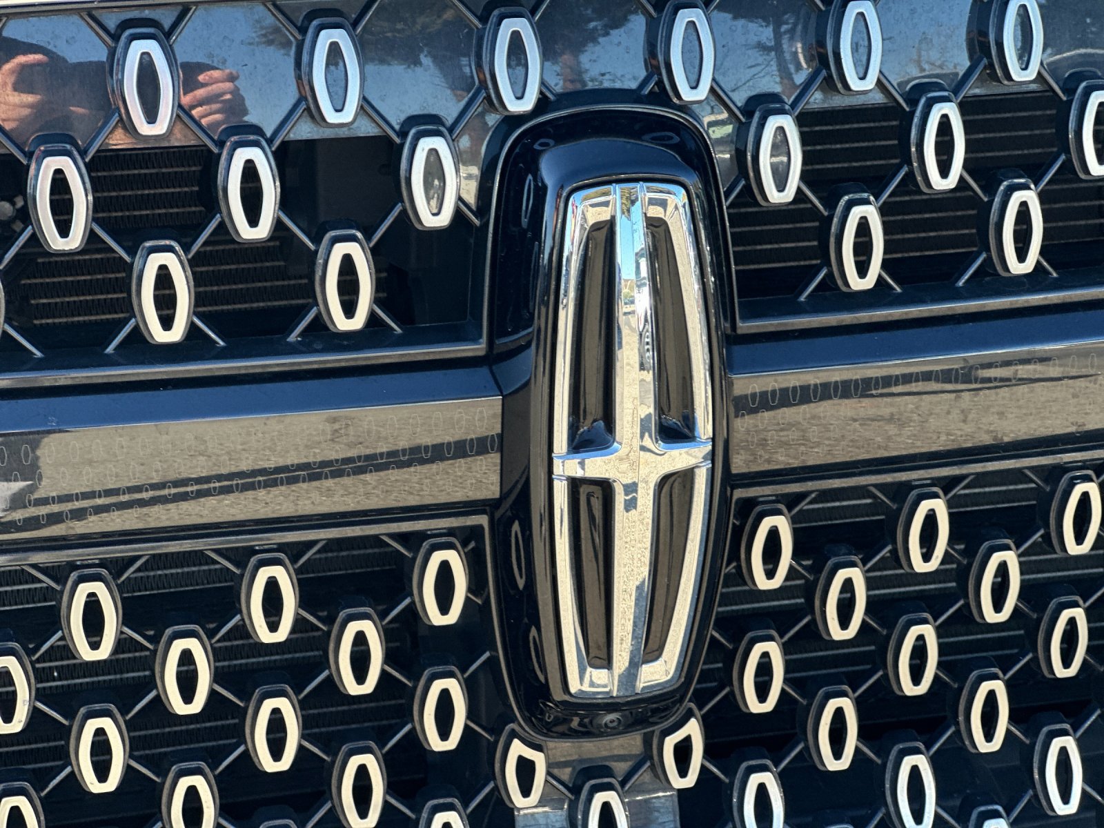 Certified 2025 Lincoln Navigator Reserve AWD/4WD image 39