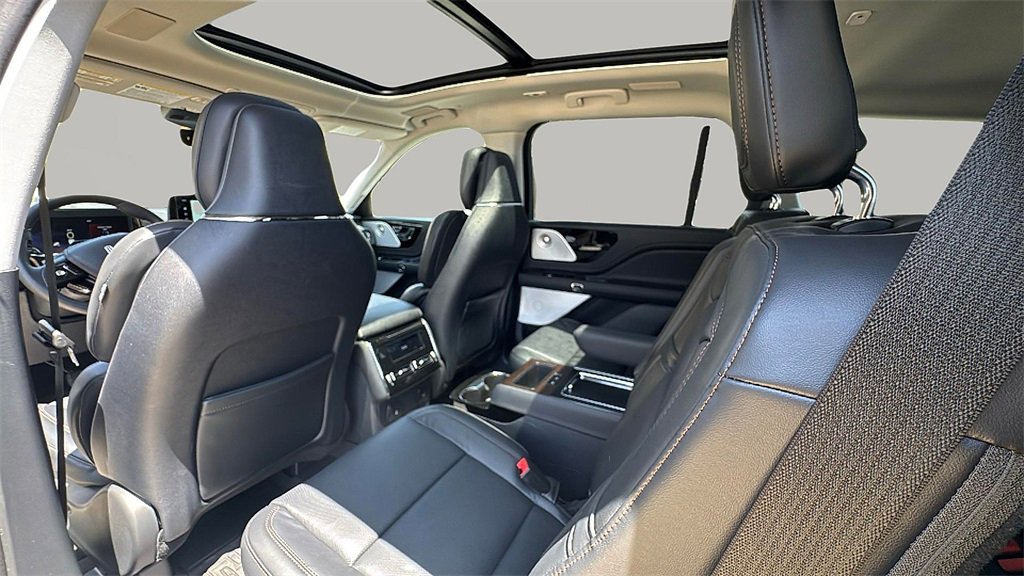 New 2025 Lincoln Aviator Reserve w/ Equipment Group 201A image 16