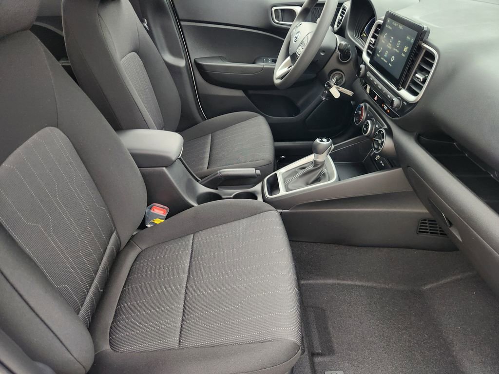 New 2026 Hyundai Venue SE FWD image 11