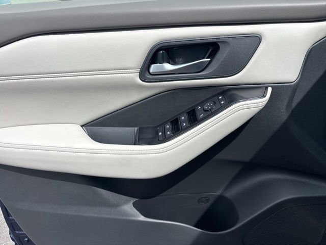 New 2026 Nissan Rogue SV image 20