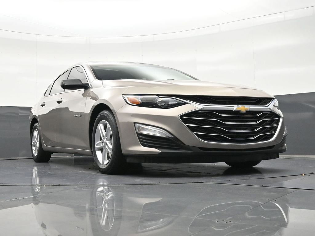 Used 2022 Chevrolet Malibu LS FWD image 34