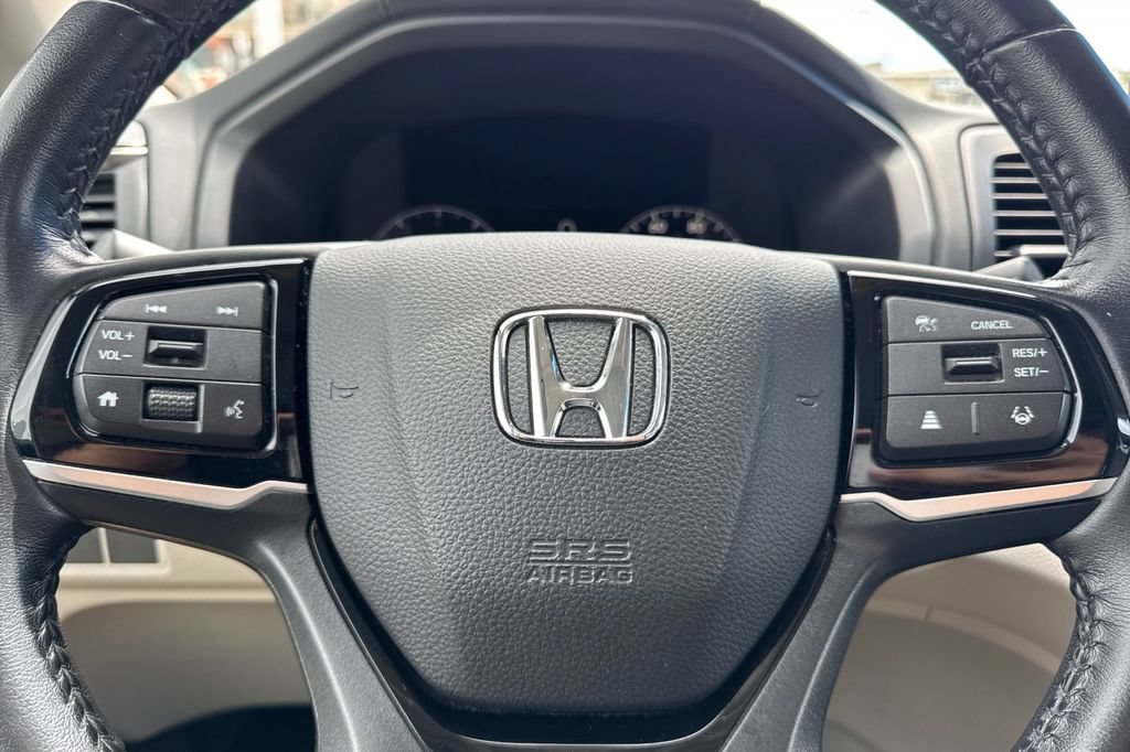 Certified 2025 Honda Odyssey Touring image 31