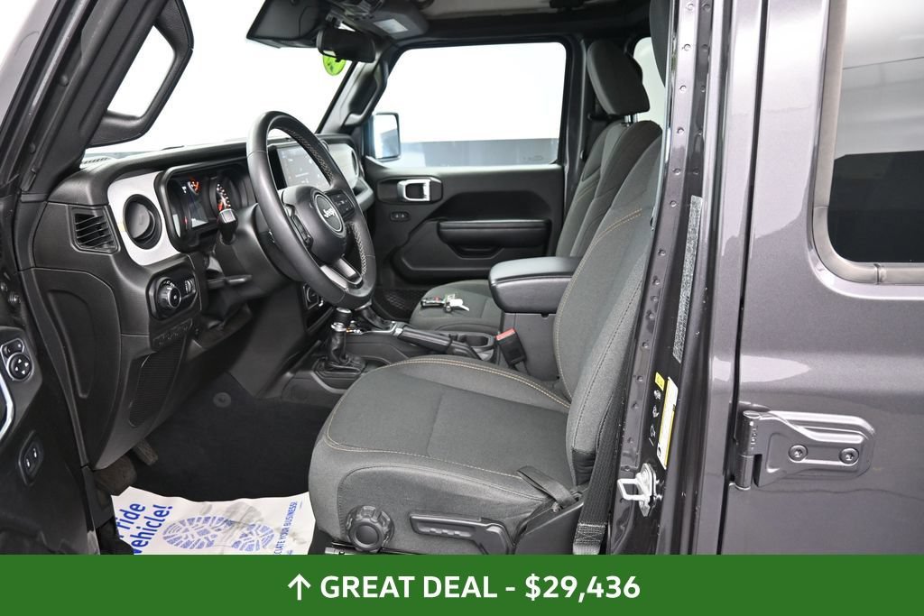 Used 2025 Jeep Wrangler Unlimited Sport AWD/4WD image 29
