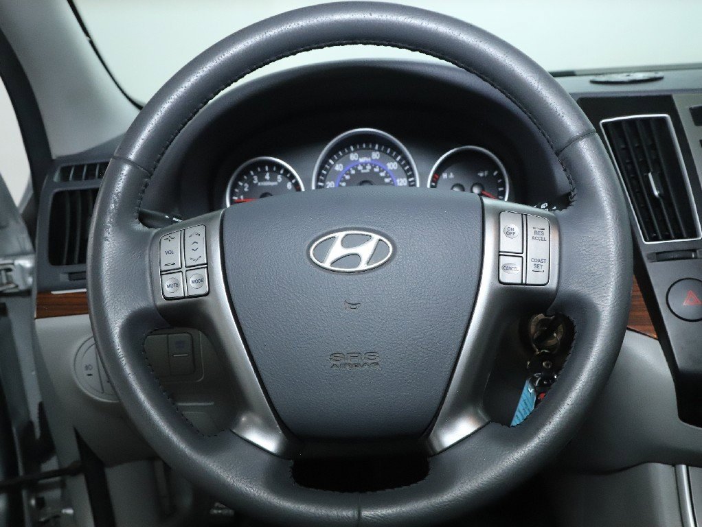 Used 2011 Hyundai Veracruz GLS image 30