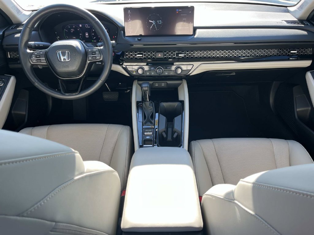 Used 2024 Honda Accord EX-L image 12