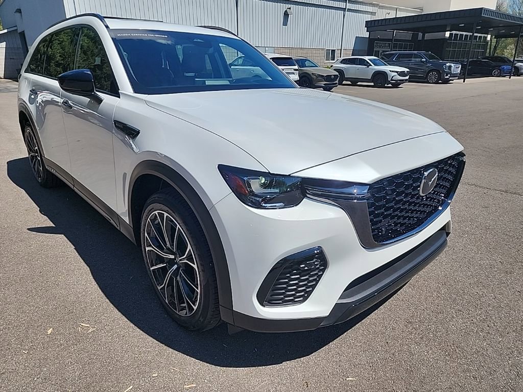 Certified 2025 MAZDA CX-70 Plug-In Hybrid w/ Premium Plus AWD/4WD image 3