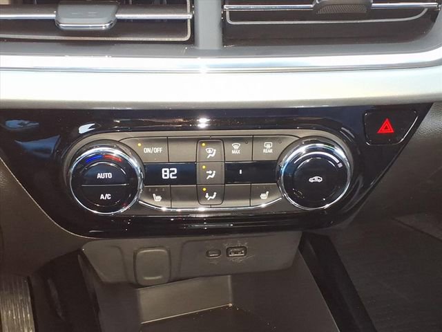 Used 2025 Chevrolet Trax LT w/ LT Convenience Package image 25