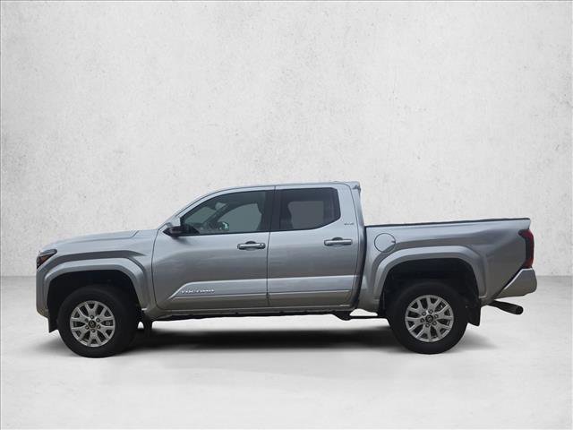 Used 2024 Toyota Tacoma SR5 AWD/4WD image 8