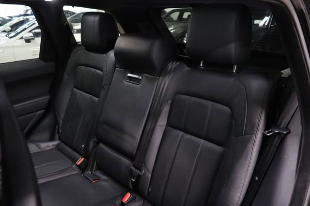 Used 2019 Land Rover Range Rover Sport HSE image 16
