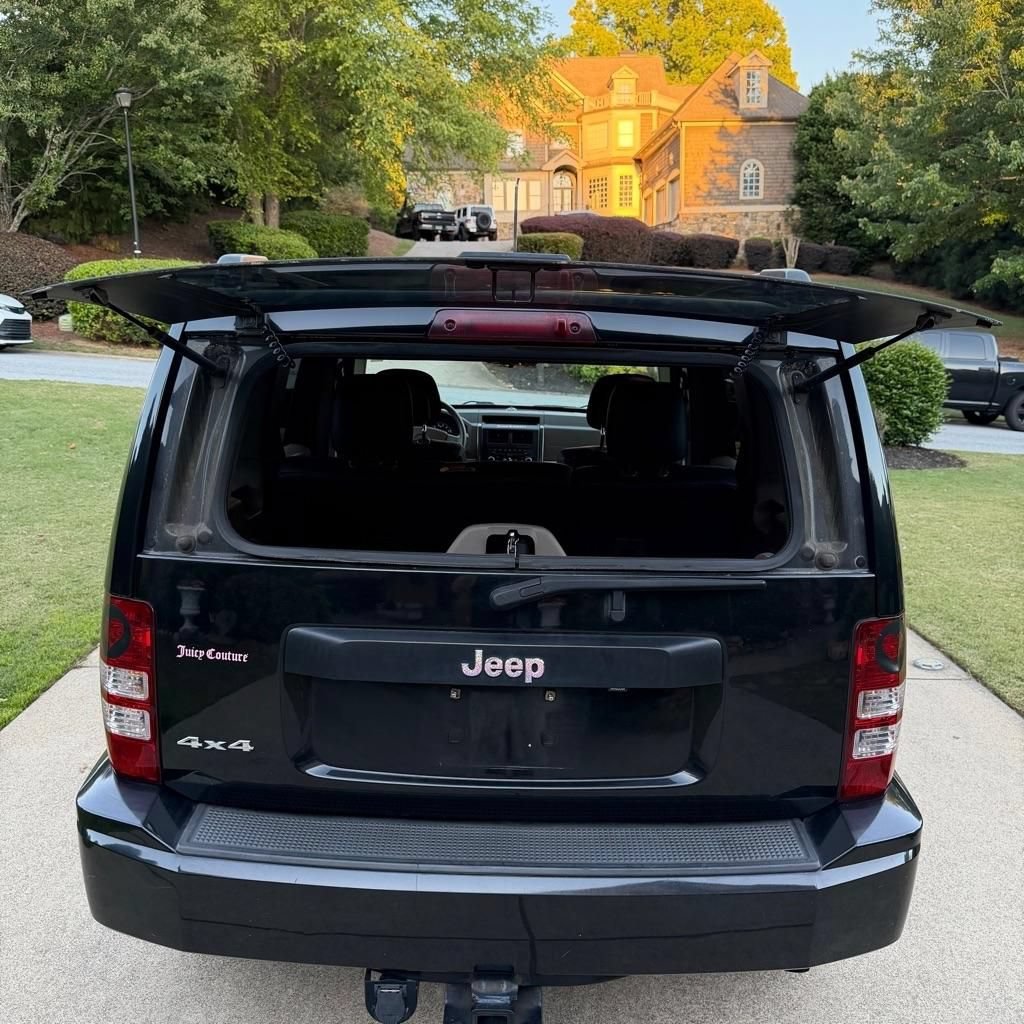 Used 2010 Jeep Liberty Sport w/ Popular Equipment Group AWD/4WD image 24
