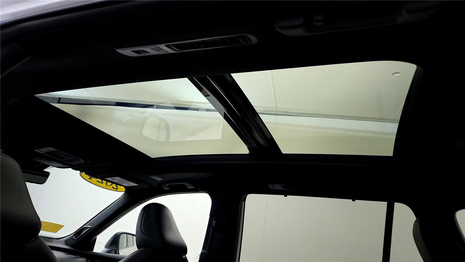 Used 2024 Toyota Grand Highlander AWD Hybrid image 27