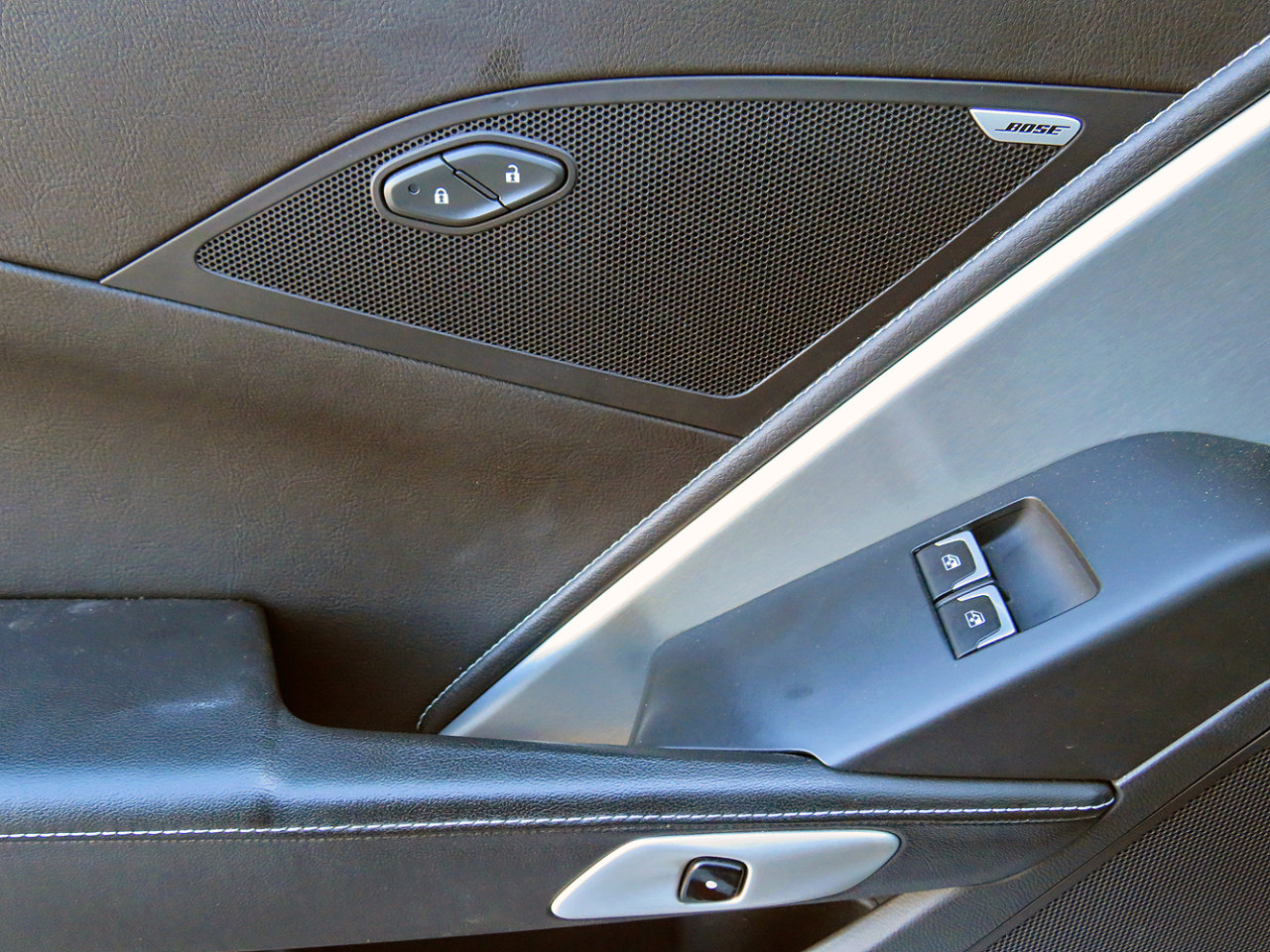 Used 2016 Chevrolet Corvette Stingray Coupe w/ Battery Protection Package image 36