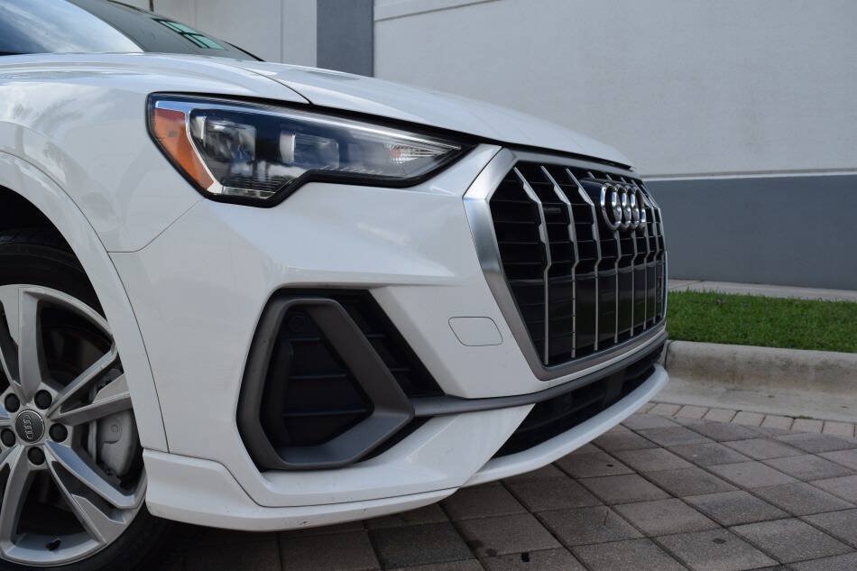 Used 2020 Audi Q3 2.0T Premium w/ Convenience Package AWD/4WD image 15