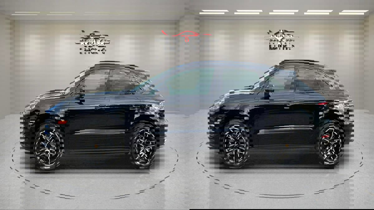 Used 2021 Porsche Macan S image 2