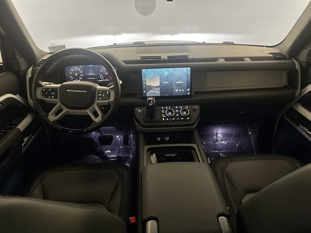 Certified 2022 Land Rover Defender 110 X-Dynamic SE AWD/4WD image 22