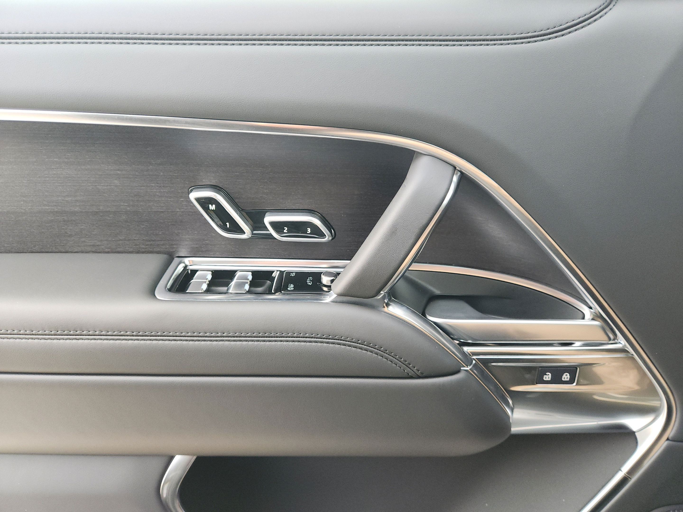 New 2027 Land Rover Range Rover SE AWD/4WD image 17