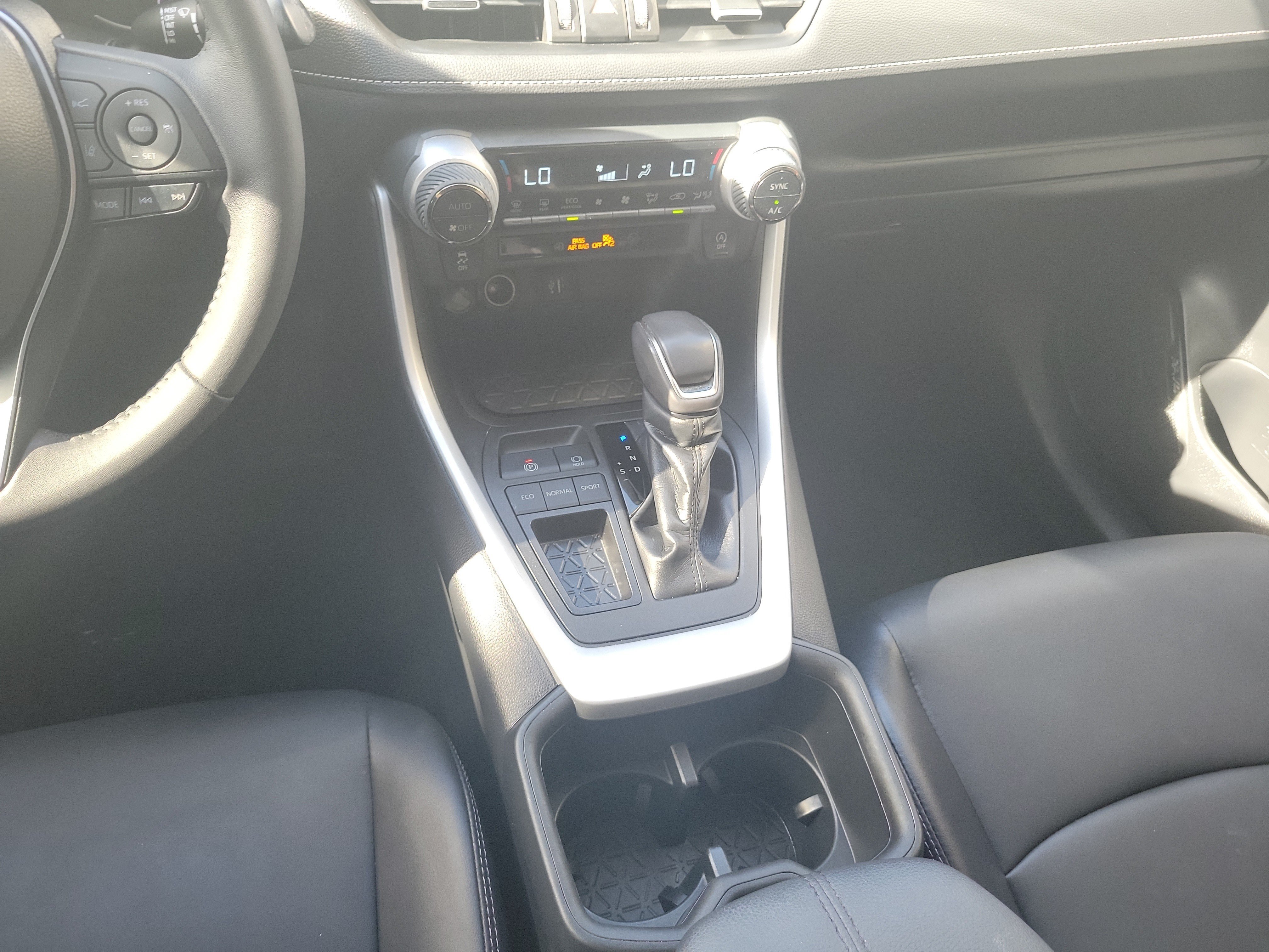 Used 2023 Toyota RAV4 XLE Premium FWD image 20