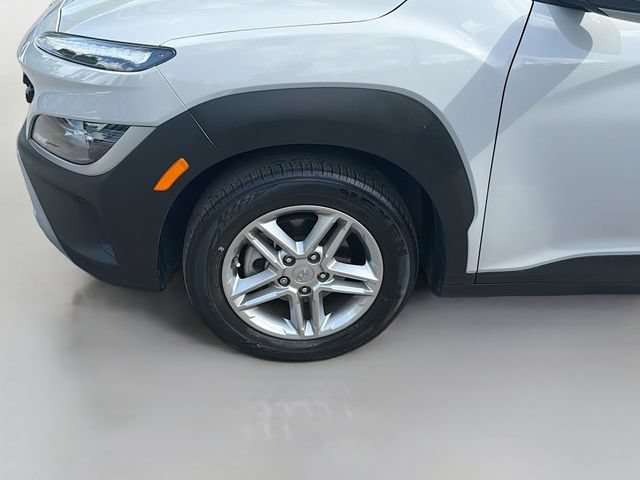 Used 2023 Hyundai Kona SE w/ Cargo Package FWD image 29