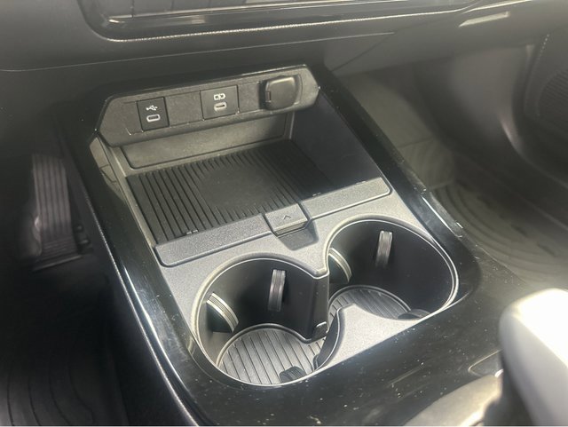 Used 2023 Toyota Prius Prime SE image 26