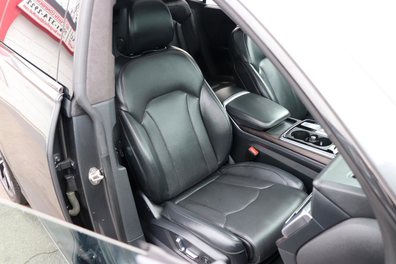 Used 2019 Audi Q8 Prestige image 14