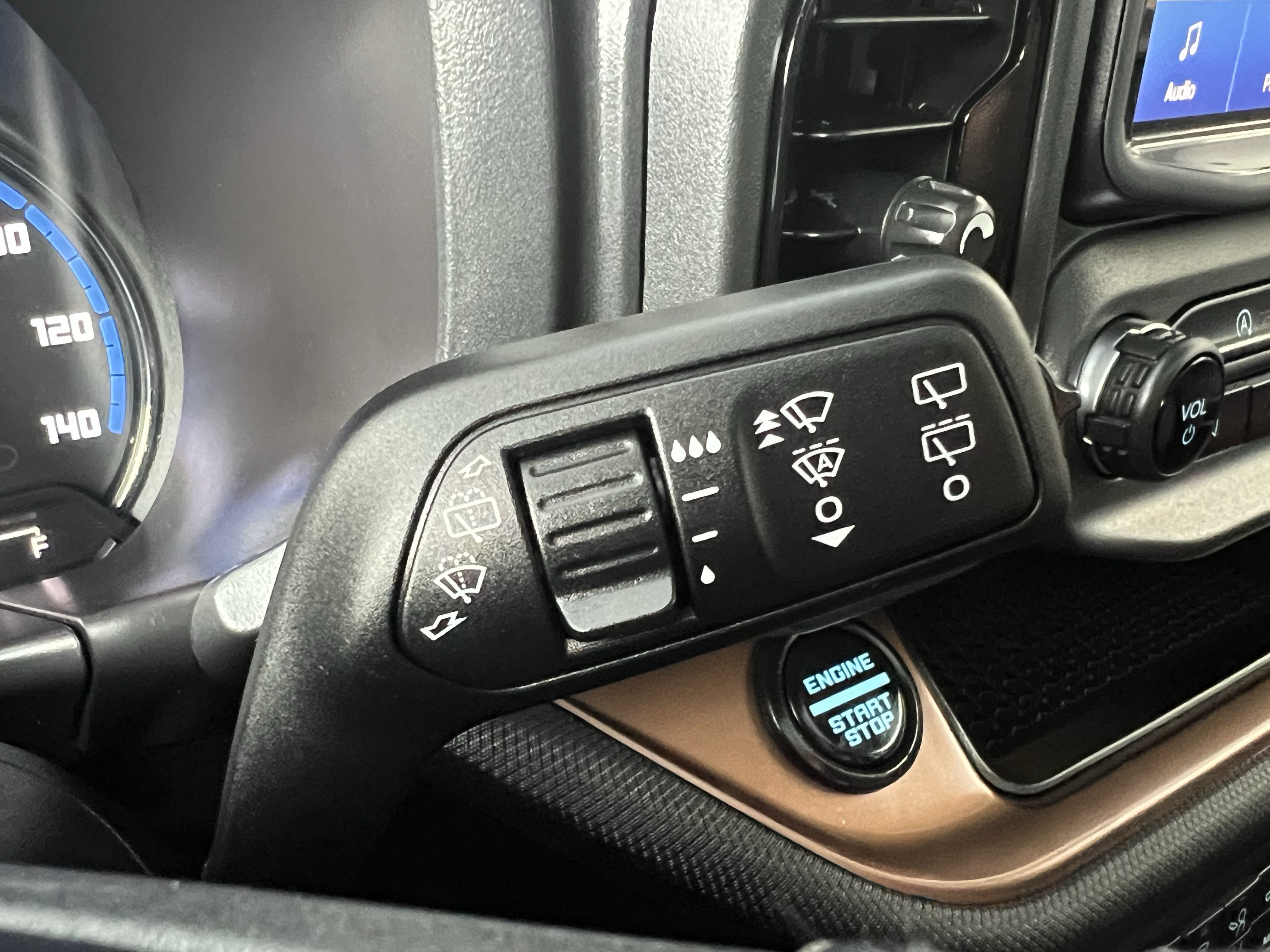 Used 2023 Ford Bronco Sport Outer Banks w/ Tech Package AWD/4WD image 34