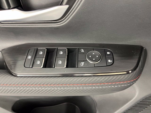 New 2026 Nissan Kicks SR w/ SR Premium Package FWD image 31
