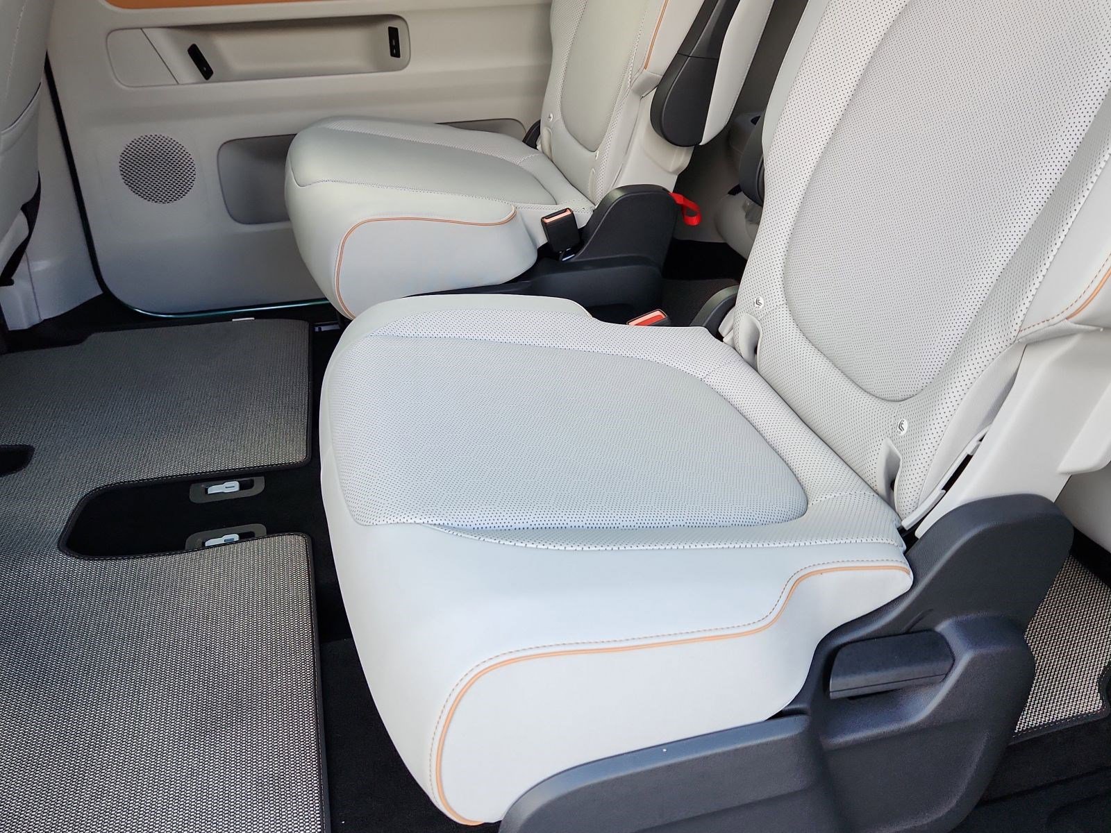 New 2025 Volkswagen ID. Buzz Pro S Plus image 12