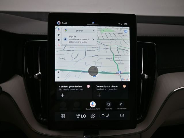 New 2026 Volvo XC60 T8 Ultra w/ Protection Package Premier image 14