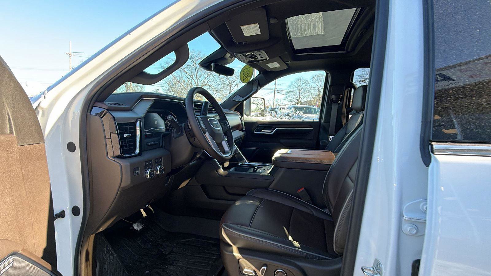 Certified 2025 GMC Sierra 2500 Denali w/ Denali Reserve Package image 22