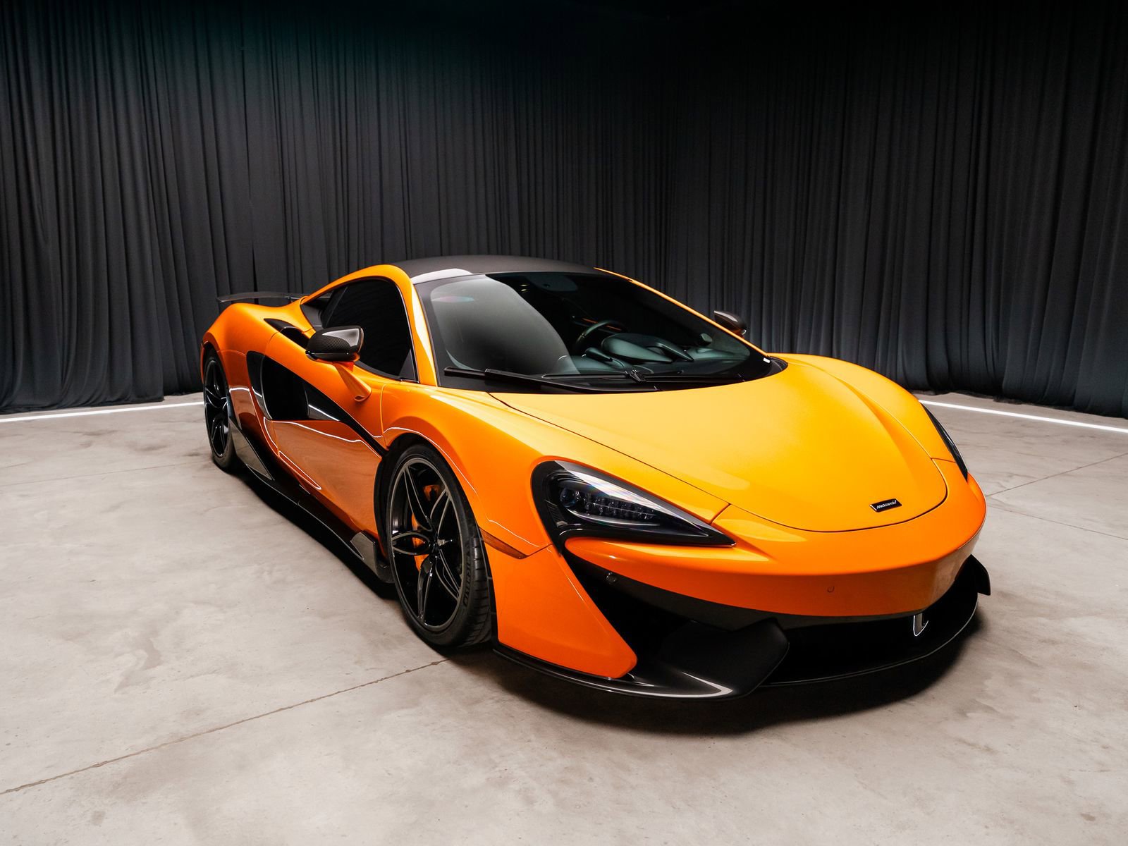 Used 2016 McLaren 570S Coupe RWD image 9