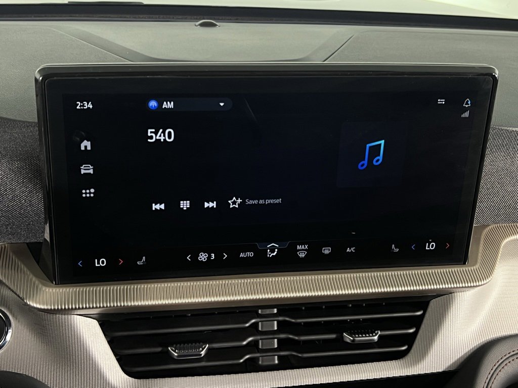 Used 2025 Ford Explorer Active image 19