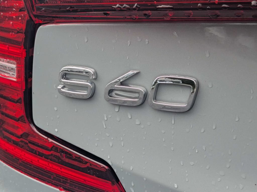 Certified 2024 Volvo S60 B5 Core AWD/4WD image 16