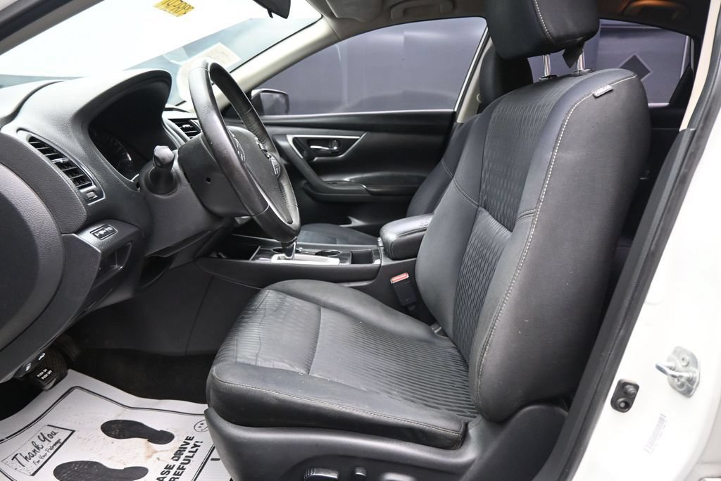 Used 2018 Nissan Altima 2.5 SV FWD image 9